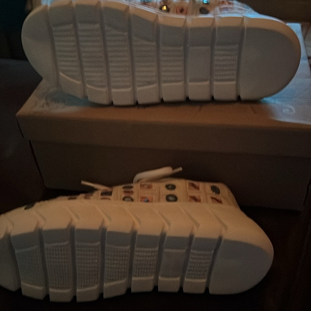 Free People Catch Me If You Can Crochet Sneaker in Mirrors SZ 8 (38)  NEW - Picture 8 of 10